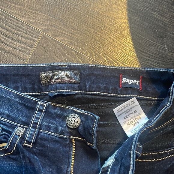 Silver Suki capri jean - Picture 2 of 2